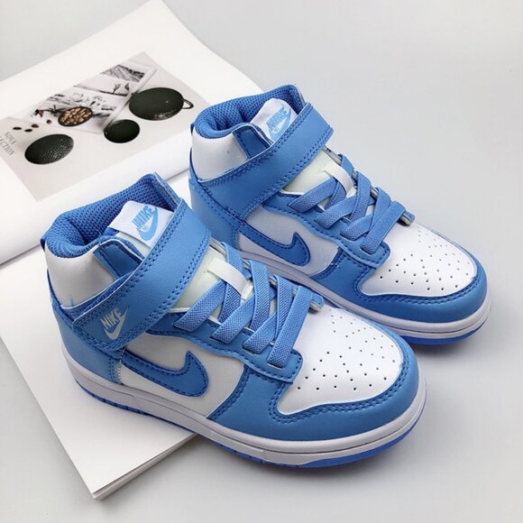 Nike SB Dunk Low Low-Top Sneakers In Blue And White - Picture 1 of 9